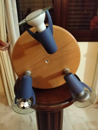 Lámpara de techo con tres focos