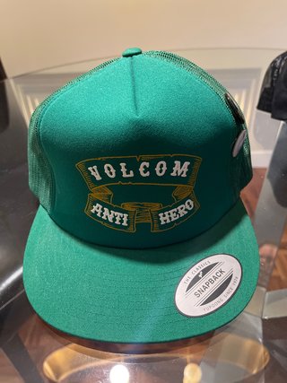 Gorra Volcom x Anti Hero Verde