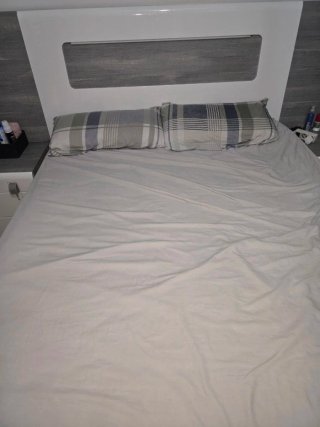 Habitación amueblada para matrimonio