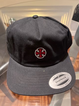 Gorra Independent Negra