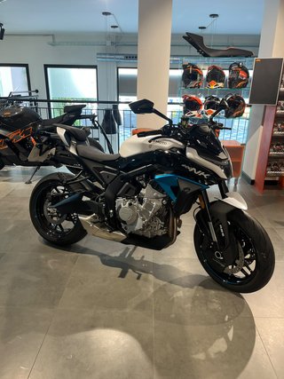 CFMOTO 675NK GERENCIA