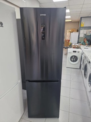 Nevera Gorenje NoFrost Negra !nueva con tara