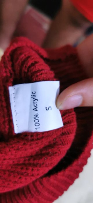 Abrigo Rojo Talla S nueva y unisex