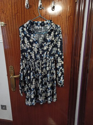 Vestido corto azul estampado