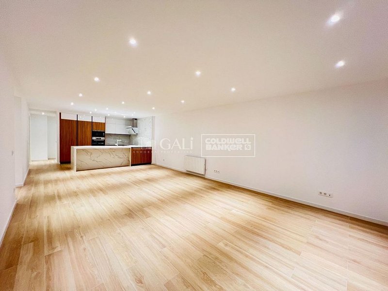 Piso de 3 habitaciones en alquiler en Escaldes-Engordany · 45 de 59