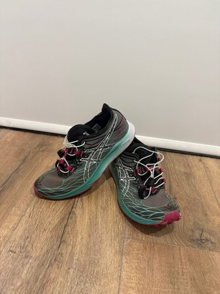 Zapatillas Asics FujiTrabuco Pro Mujer