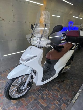 Scooter Peugeot Belville