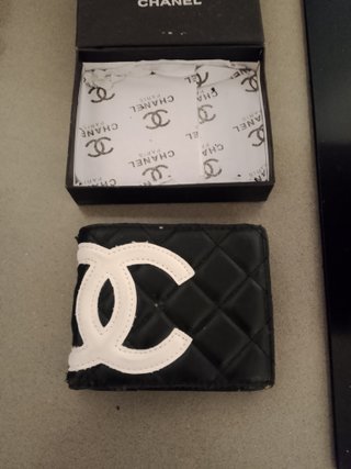 Billetera Chanel Negra y Blanca