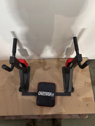 Estación de Fondos y Abdominales ONETWOFIT