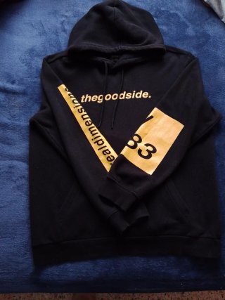 Sudadera con capucha Bershka negra
