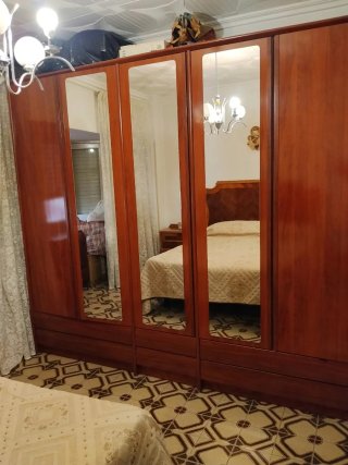 Armario de Madera de Tres Cuerpos
