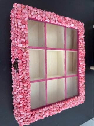 Caja Artesanal con Decoración en Piedra