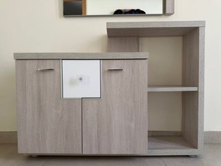 Mueble Recibidor de Madera