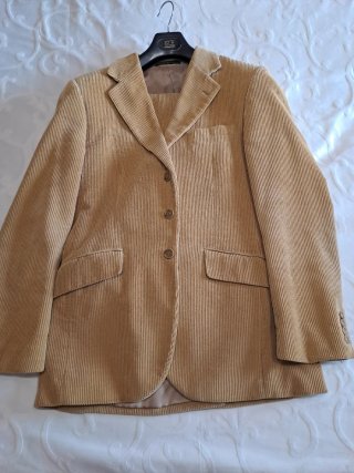 Traje de Pana Beige T 48