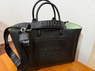 Bolso Tous Negro. Original, sin uso.