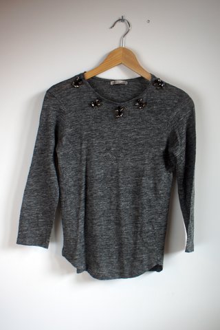 Camiseta ZARA gris con brillantes talla S