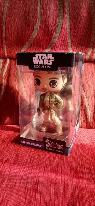 Funko serie Wobblers de Star Wars Capitán Cassian