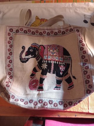 Bolsa de tela con estampado de elefante