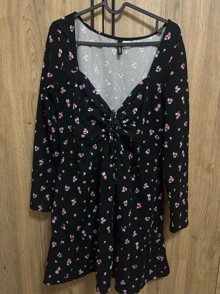 Vestido corto de flores