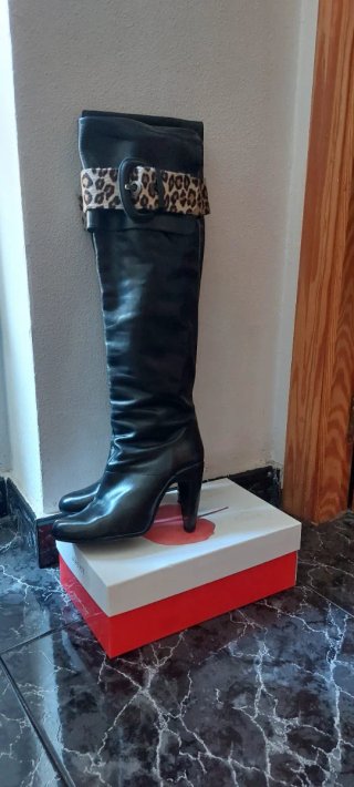 Botas Altas Magrit Talla 36