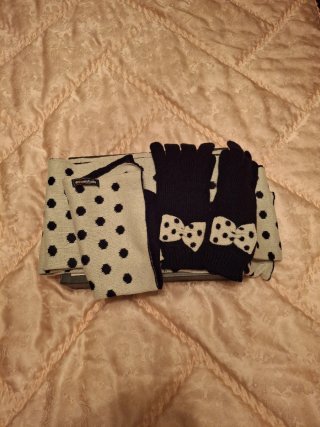 Lote bufanda y guantes con lunares