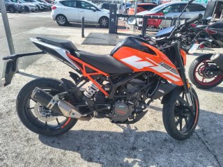 KTM Duke 125