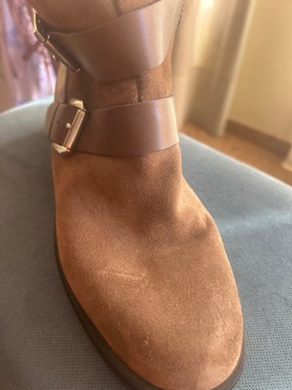 Botines de ante marrones