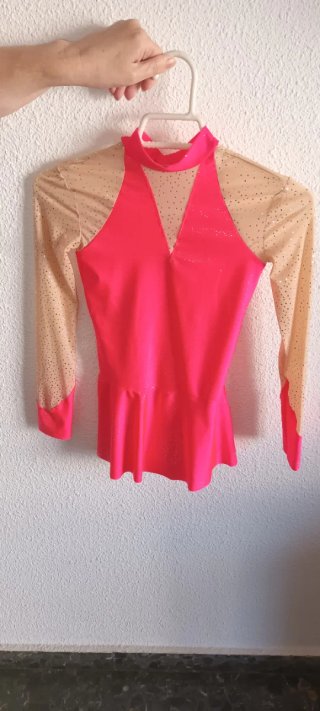 Maillot de gimnasia rítmica rosa y beige