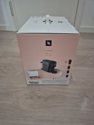 Cafetera Nespresso Vertuo Pop Negra