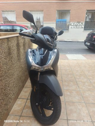 Scooter Honda SH Negro