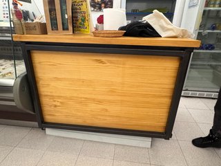 Mostrador de Tienda Madera y Metal