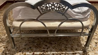 Cama 90cm y mesita vintage