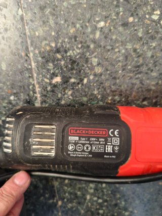 Amoladora Radial Black+Decker BEG010