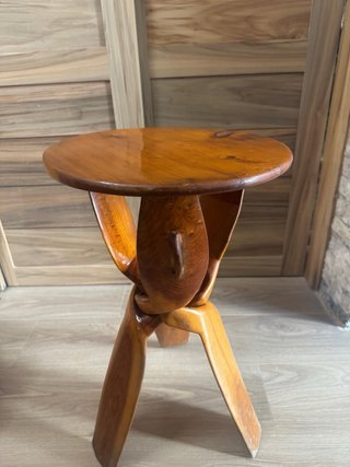 Mesa Artesanal de Madera