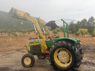 Tractor John Deere con pala 2020