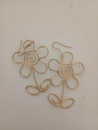 Pendientes Largos con Forma de Flor