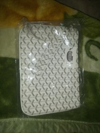 Bolso con estampado geométrico
