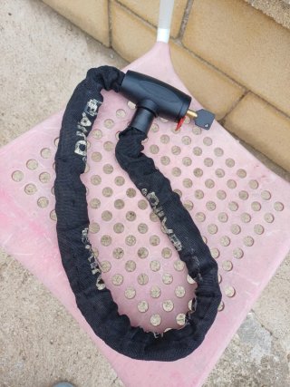 Cadena Antirrobo con Funda Protectora