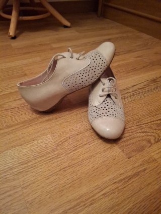 Zapatos clásicos Pitillos beige