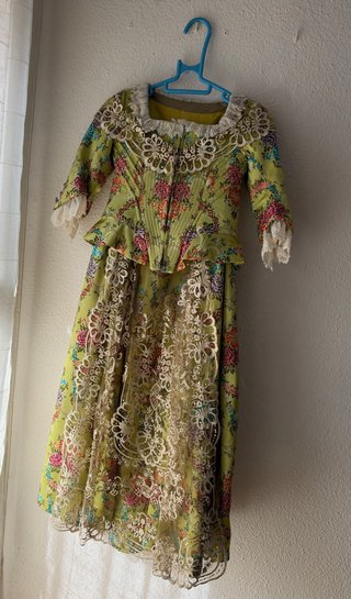 Traje de fallera para niña