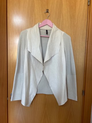 Chaqueta Beige Stradivarius