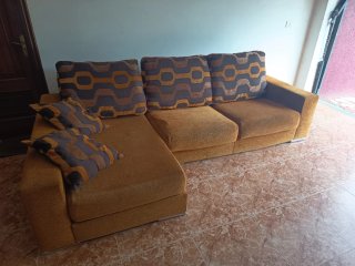 Sofá Chaise Longue con Cojines