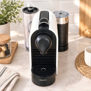 CAFETERA NESPRESSO KRUPS CON AEROCCINO