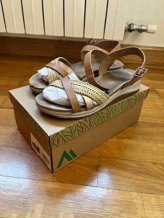Sandalias Beige Talla 37