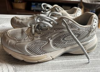 Deportivas Kelme Plateadas Talla 36