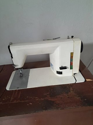 Máquina de coser Sigma serie 2000