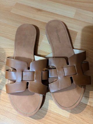Sandalias Planas Marrones Inextenso