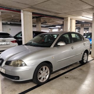 SEAT Cordoba 102.000km,1 propietario etiqueta C