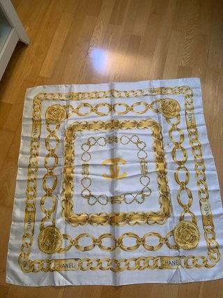 Pañuelo Blanco y Dorado