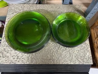 Vajilla Vintage de Cristal Verde